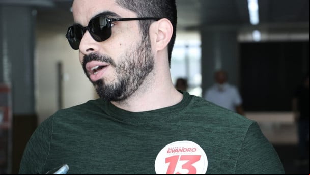 Advogado Paulo Rômulo, 31, votou na Assembleia Legislativa do Ceará (Alece)