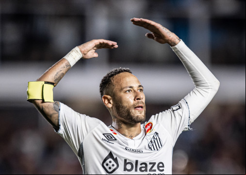 Atacante Neymar no jogo Santos x Botafogo-SP, na Vila Belmiro, pelo Campeonato Paulista 2025