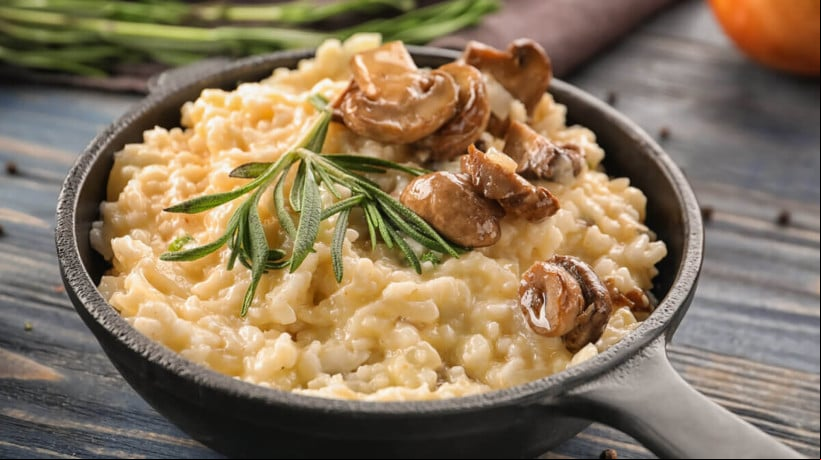 Risoto de cogumelo (Imagem: Africa Studio | Shutterstock) 